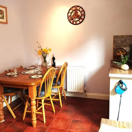 Butterside In Burtersett Near Nyaraló